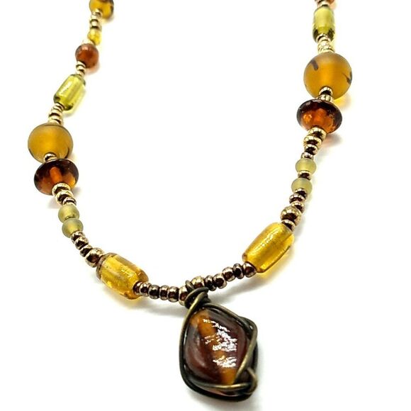 Topaz-Amber Glass Beaded Necklace with Gold-tone beads - Picture 7 of 9